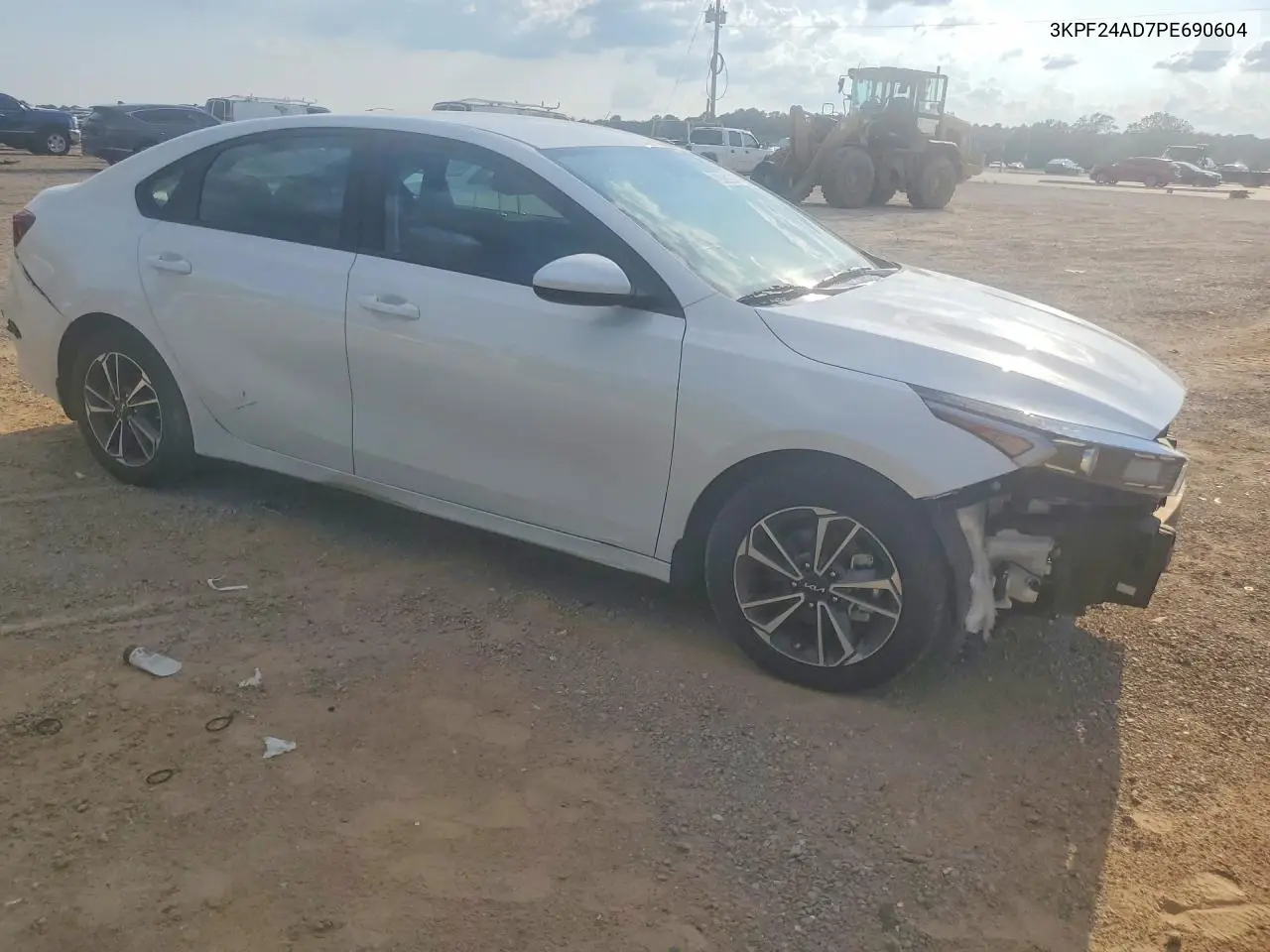 2023 KIA FORTE VIN 3KPF24AD7PE690604 — фото 4
