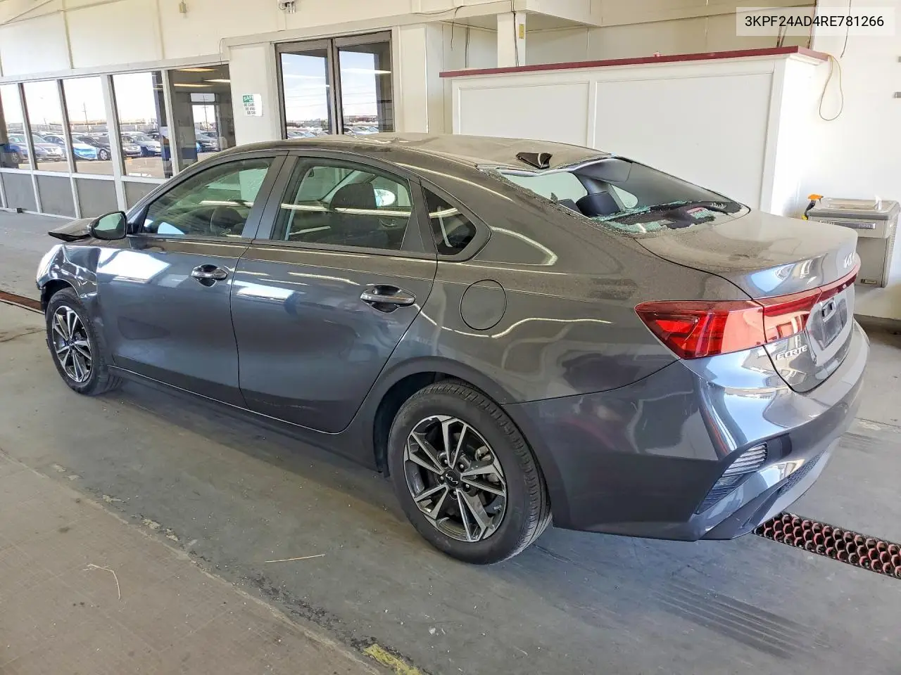 2024 KIA FORTE VIN 3KPF24AD4RE781266 — фото 2