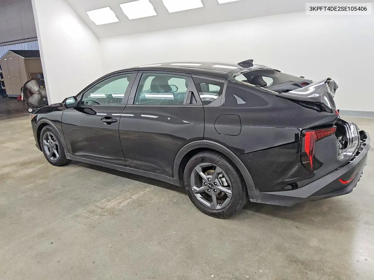 2025 KIA K4 VIN 3KPFT4DE2SE105406 — фото 2