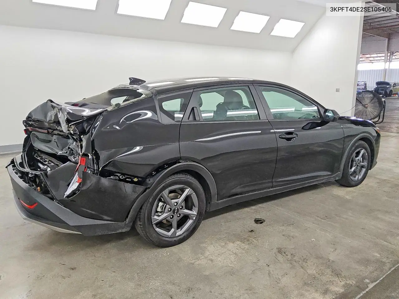 2025 KIA K4 VIN 3KPFT4DE2SE105406 — фото 3
