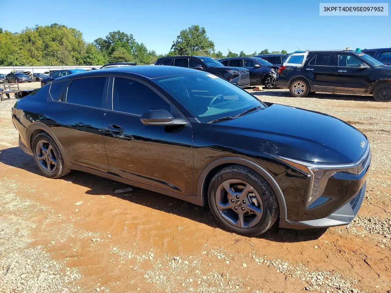 2025 KIA K4 VIN 3KPFT4DE9SE097952 — фото 4