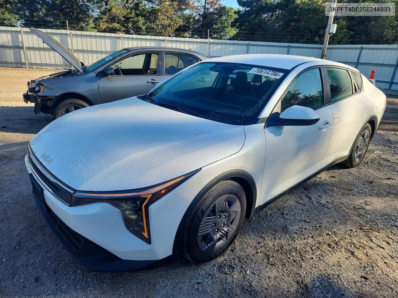 2025 KIA K4 VIN 3KPFT4DE2SE244533 — фото 3