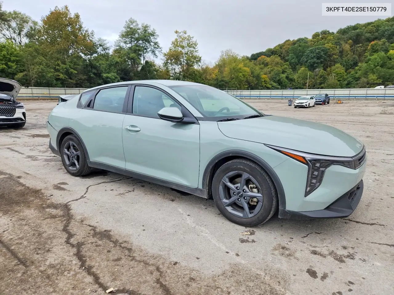 2025 KIA K4 VIN 3KPFT4DE2SE150779 — фото 4