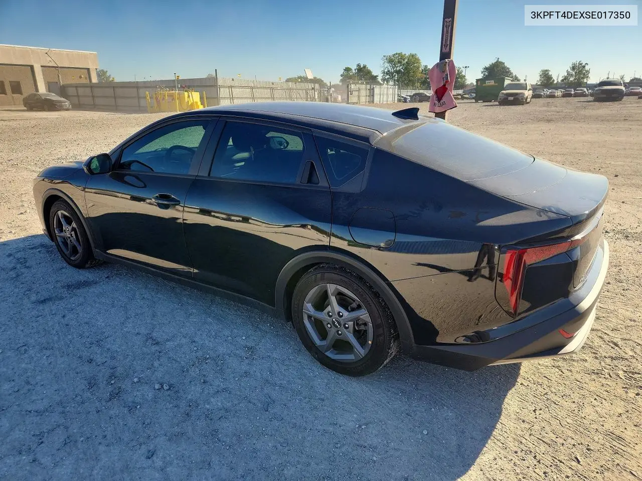 2025 KIA K4 VIN 3KPFT4DEXSE017350 — фото 2