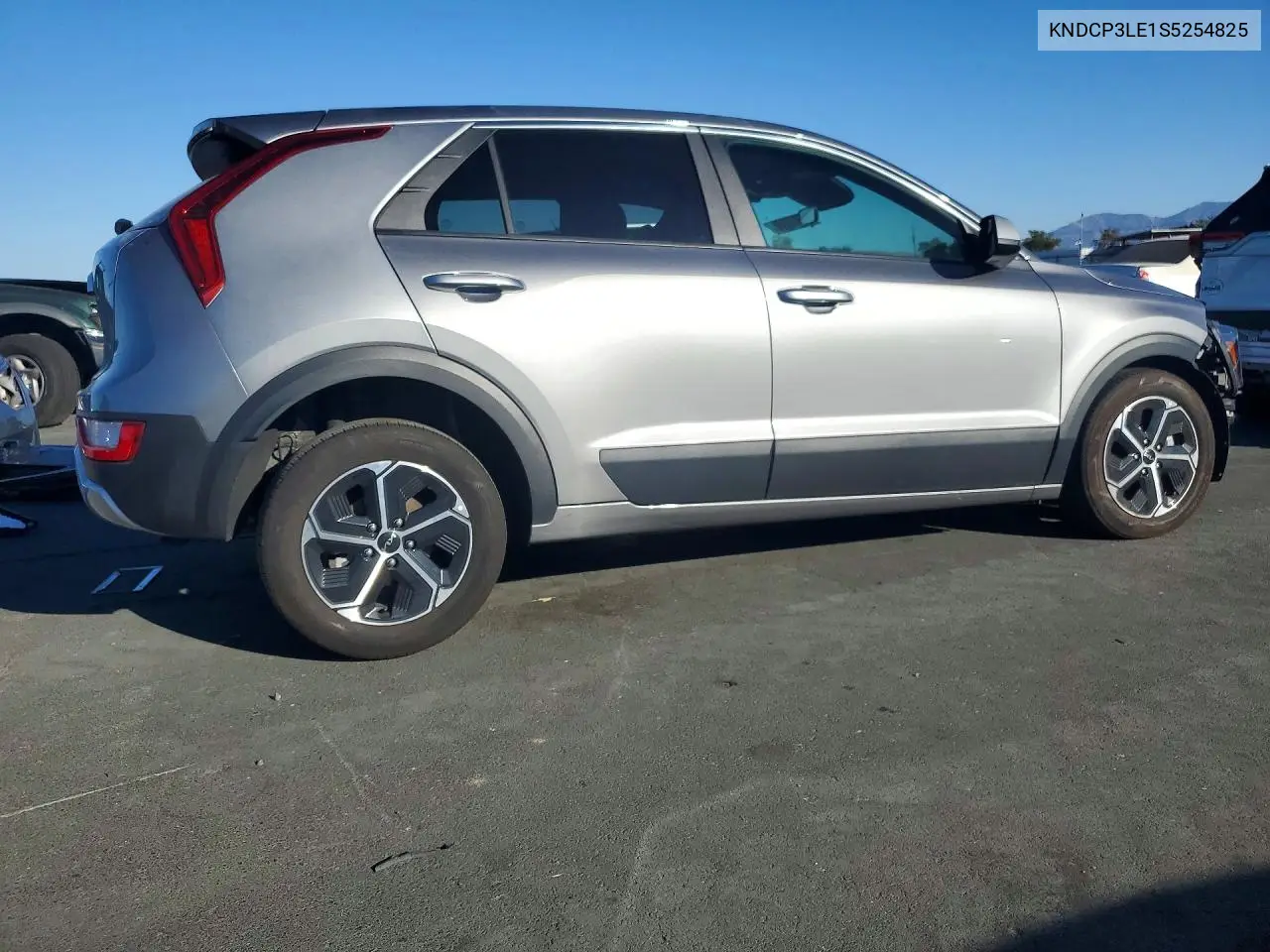 2025 KIA NIRO VIN KNDCP3LE1S5254825 — фото 3