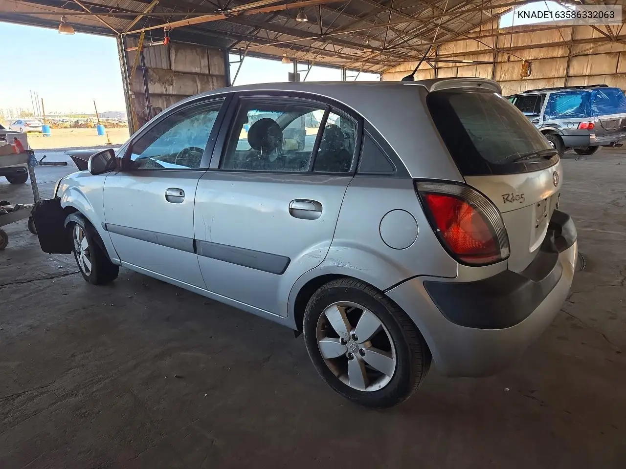 2008 KIA RIO VIN KNADE163586332063 — фото 2