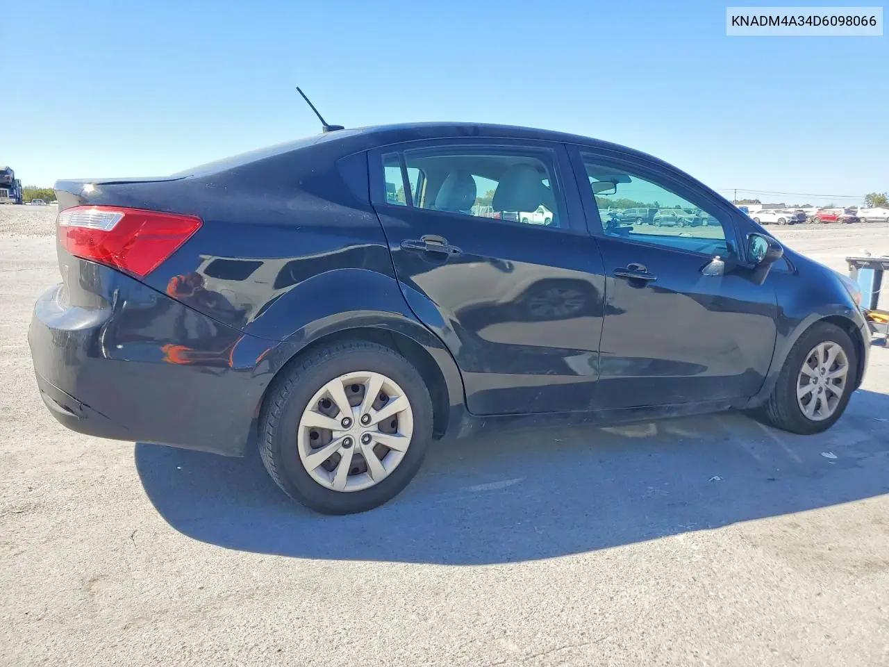 2013 KIA RIO VIN KNADM4A34D6098066 — фото 3