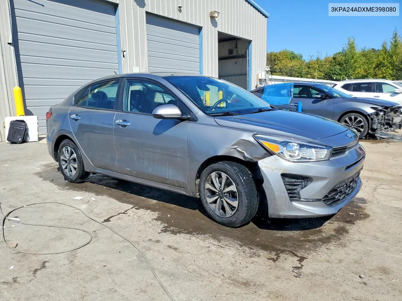 2021 KIA RIO VIN 3KPA24ADXME398080 — фото 4