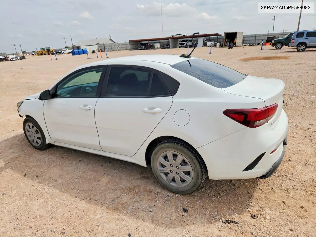 2023 KIA RIO VIN 3KPA24AD5PE588082 — фото 2