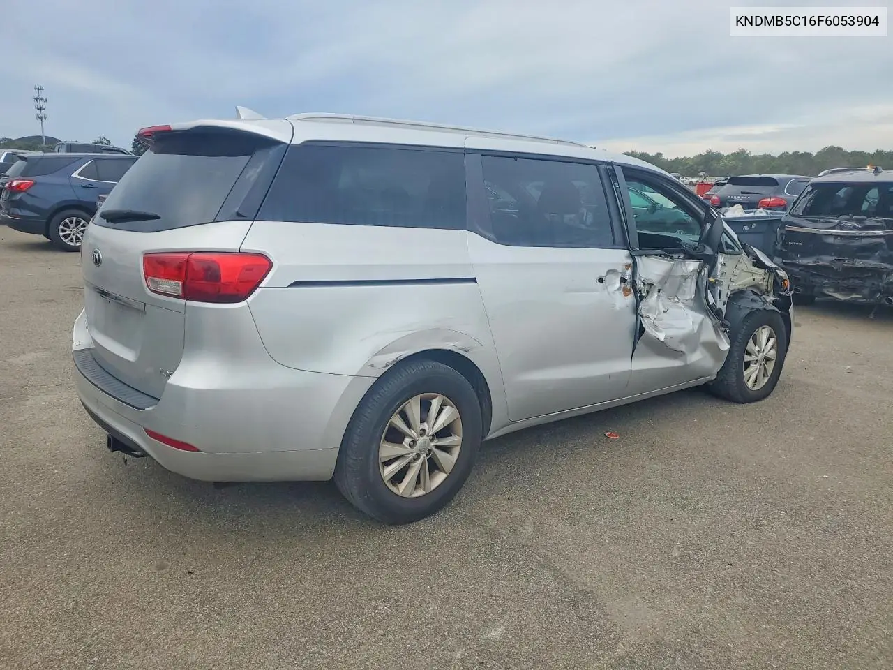 2015 KIA SEDONA VIN KNDMB5C16F6053904 — фото 3