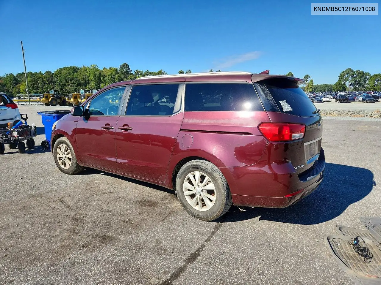 2015 KIA SEDONA VIN KNDMB5C12F6071008 — фото 2