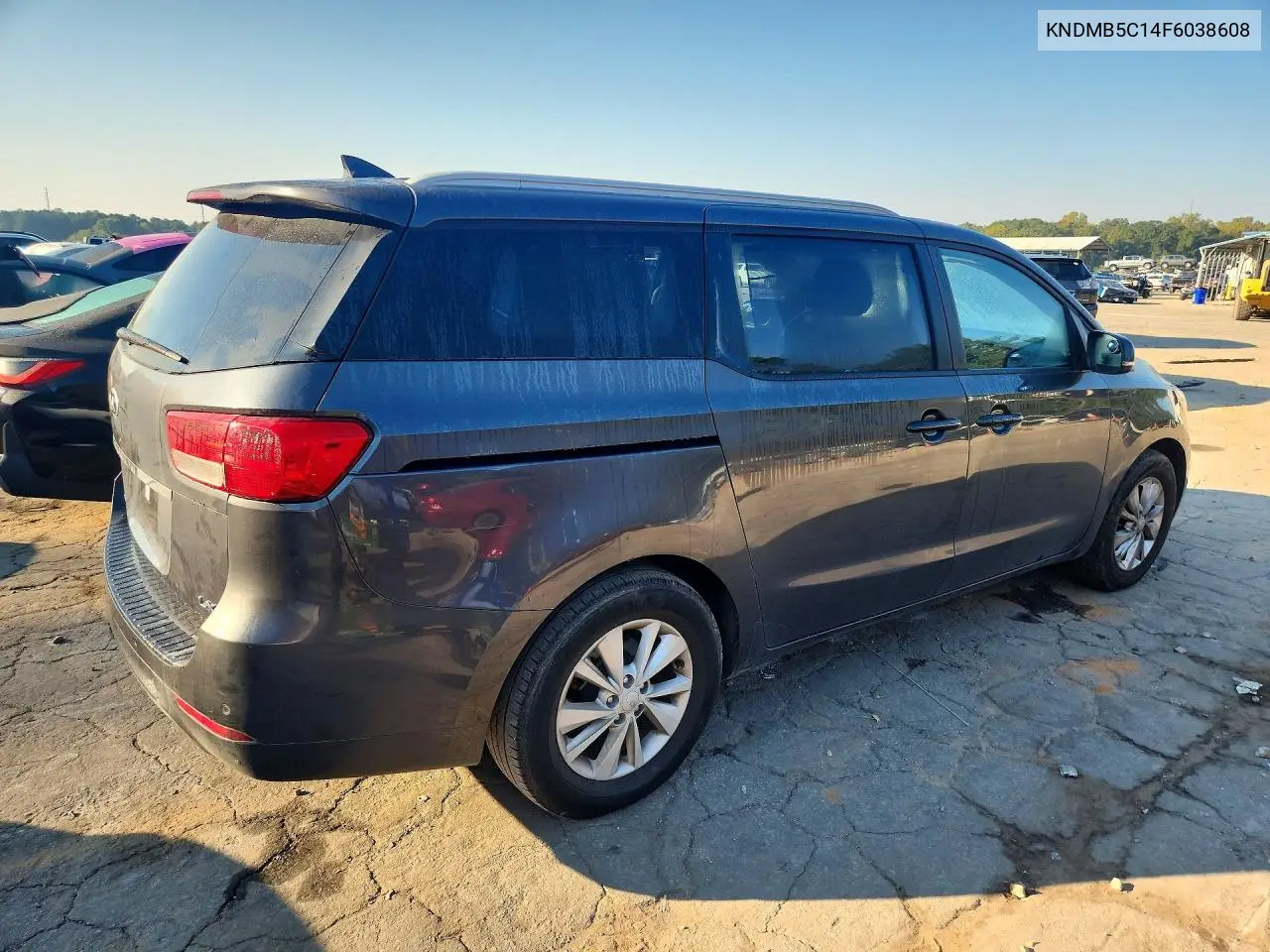 2015 KIA SEDONA VIN KNDMB5C14F6038608 — фото 3