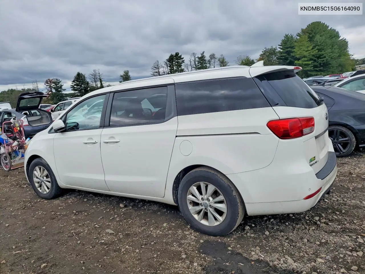 2016 KIA SEDONA VIN KNDMB5C15G6164090 — фото 2