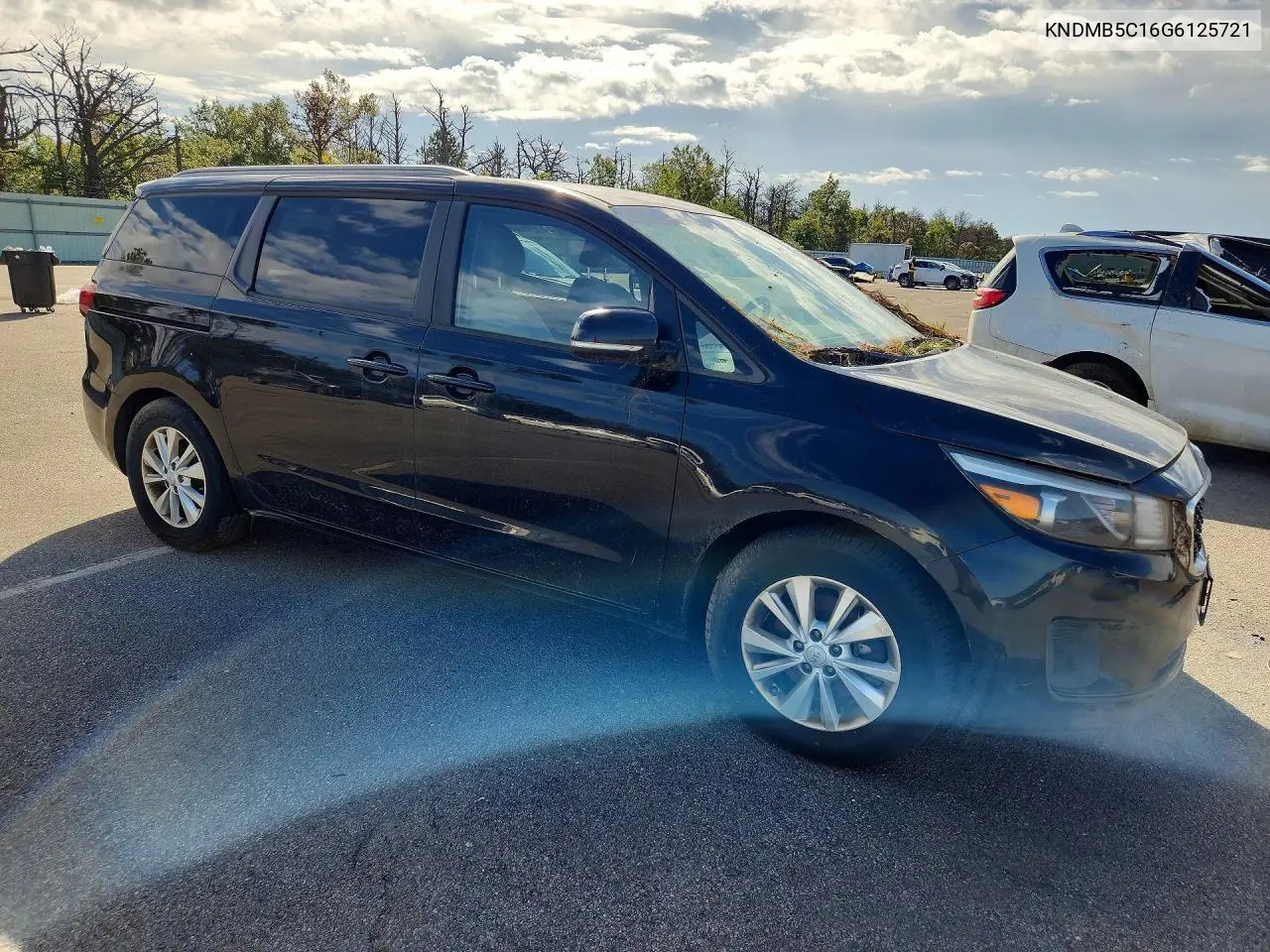 2016 KIA SEDONA VIN KNDMB5C16G6125721 — фото 4