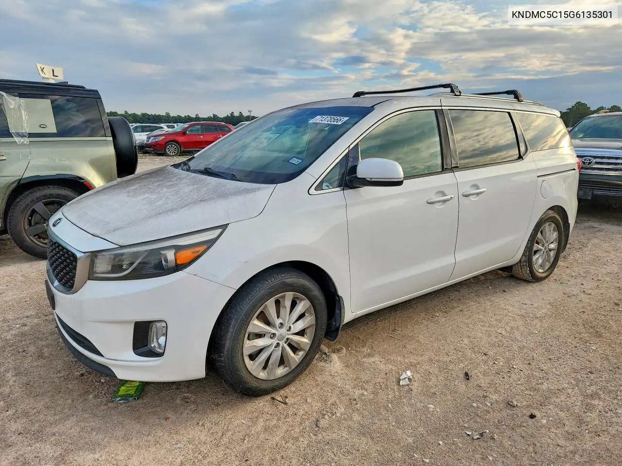 KIA SEDONA 2016, VIN KNDMC5C15G6135301