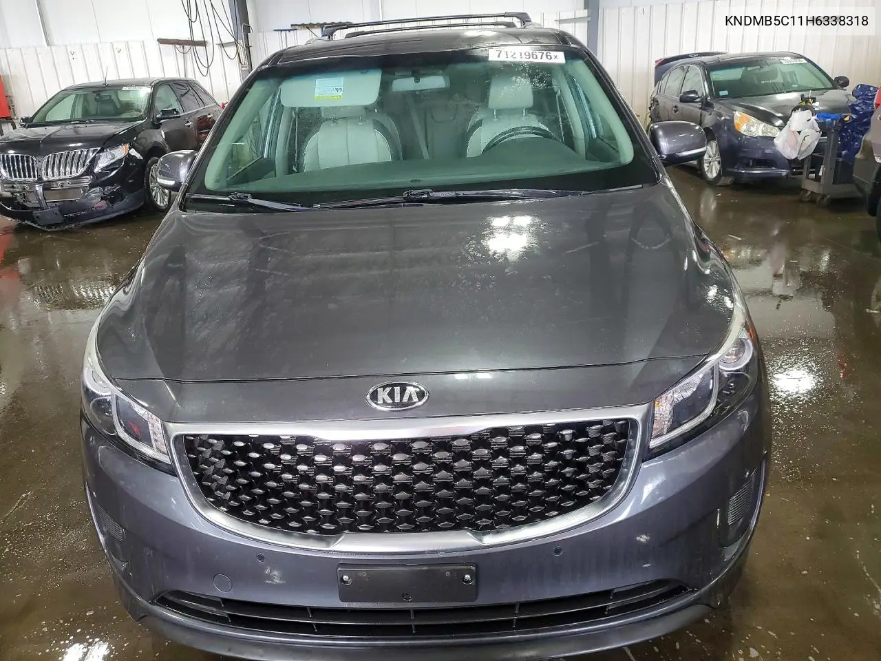 2017 KIA SEDONA VIN KNDMB5C11H6338318 — фото 5