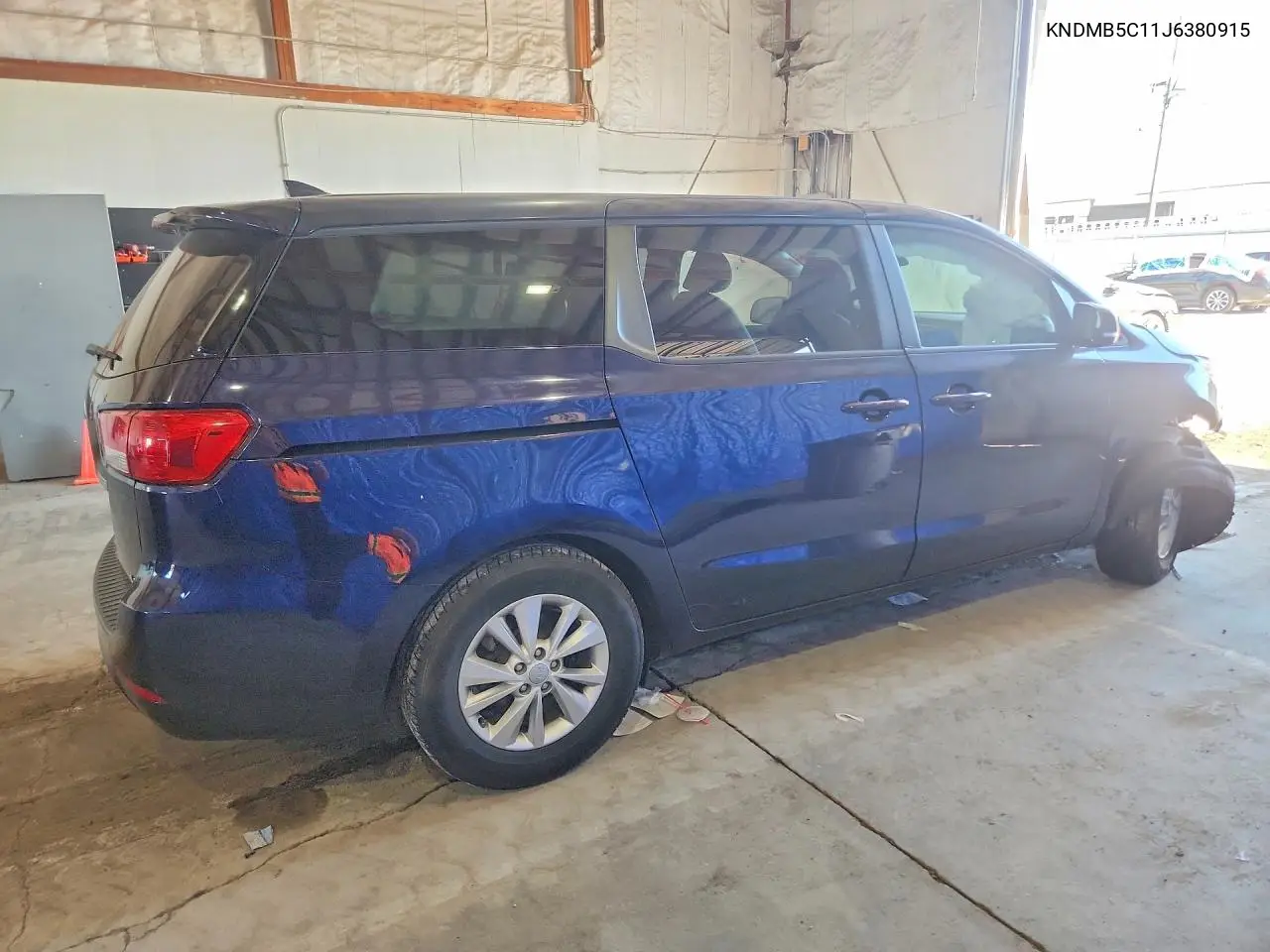 2018 KIA SEDONA VIN KNDMB5C11J6380915 — фото 3
