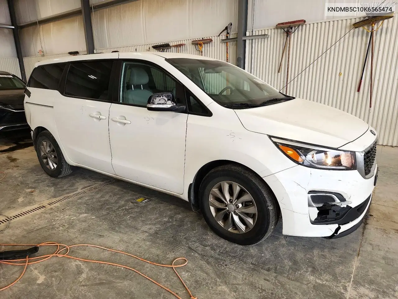 2019 KIA SEDONA VIN KNDMB5C10K6565474 — фото 4