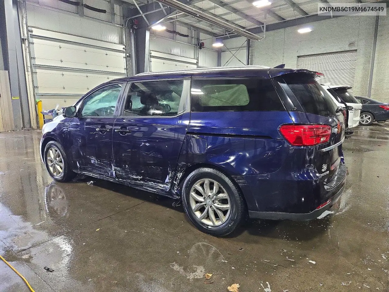2021 KIA SEDONA VIN KNDMB5C19M6674549 — фото 2