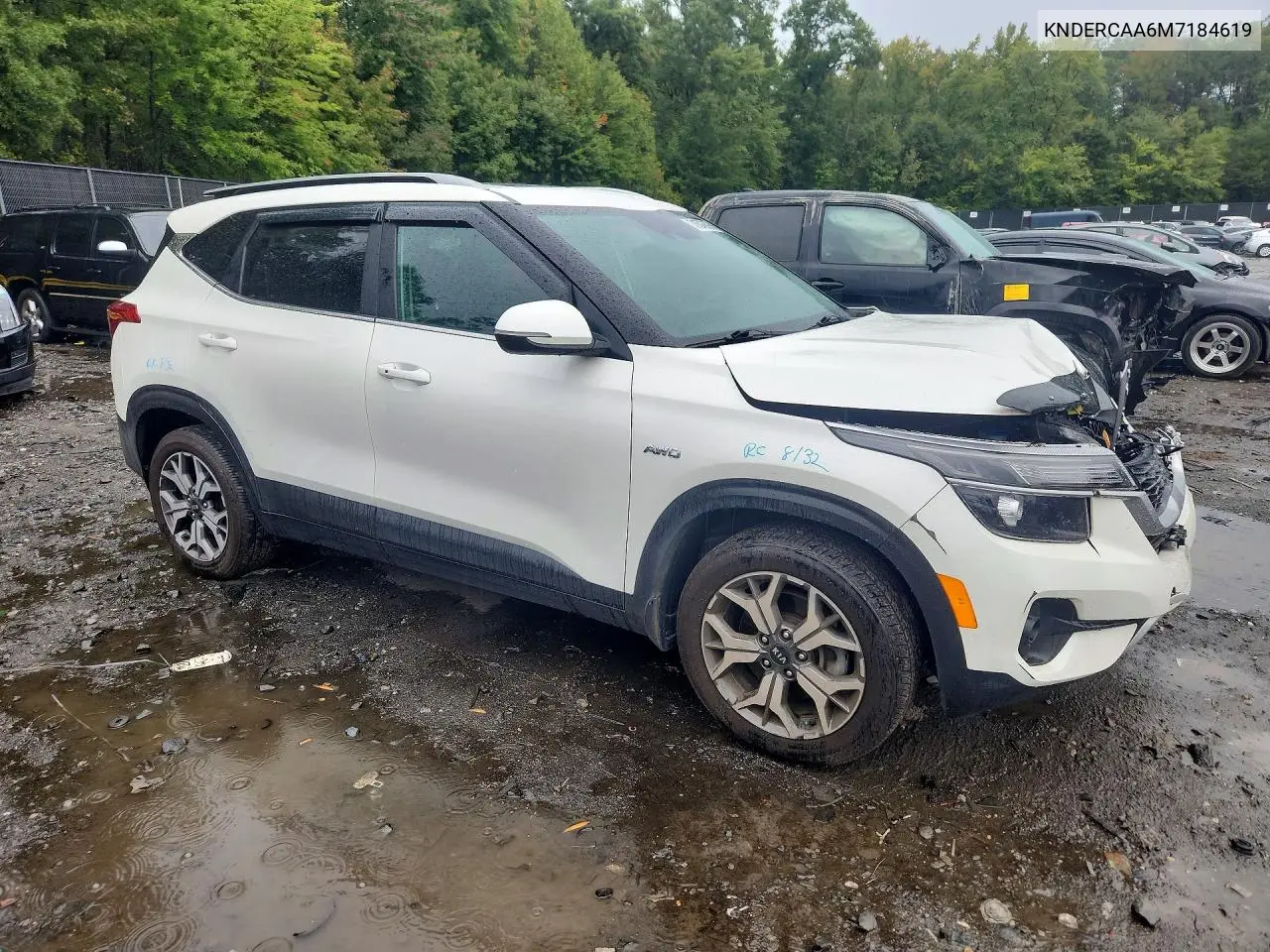 2021 KIA SELTOS VIN KNDERCAA6M7184619 — фото 4