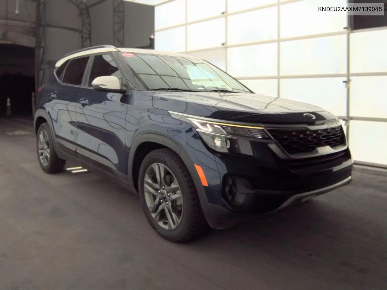 KIA SELTOS 2021, VIN KNDEU2AAXM7139045