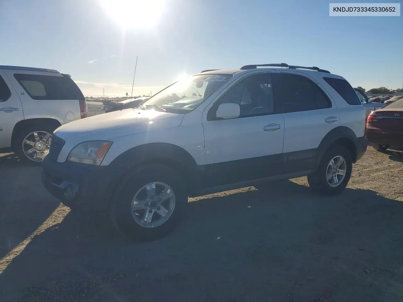 KIA SORENTO 2004, VIN KNDJD733345330652