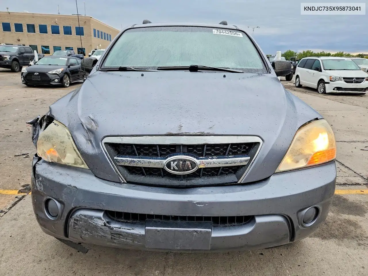 2009 KIA SORENTO VIN KNDJC735X95873041 — фото 5
