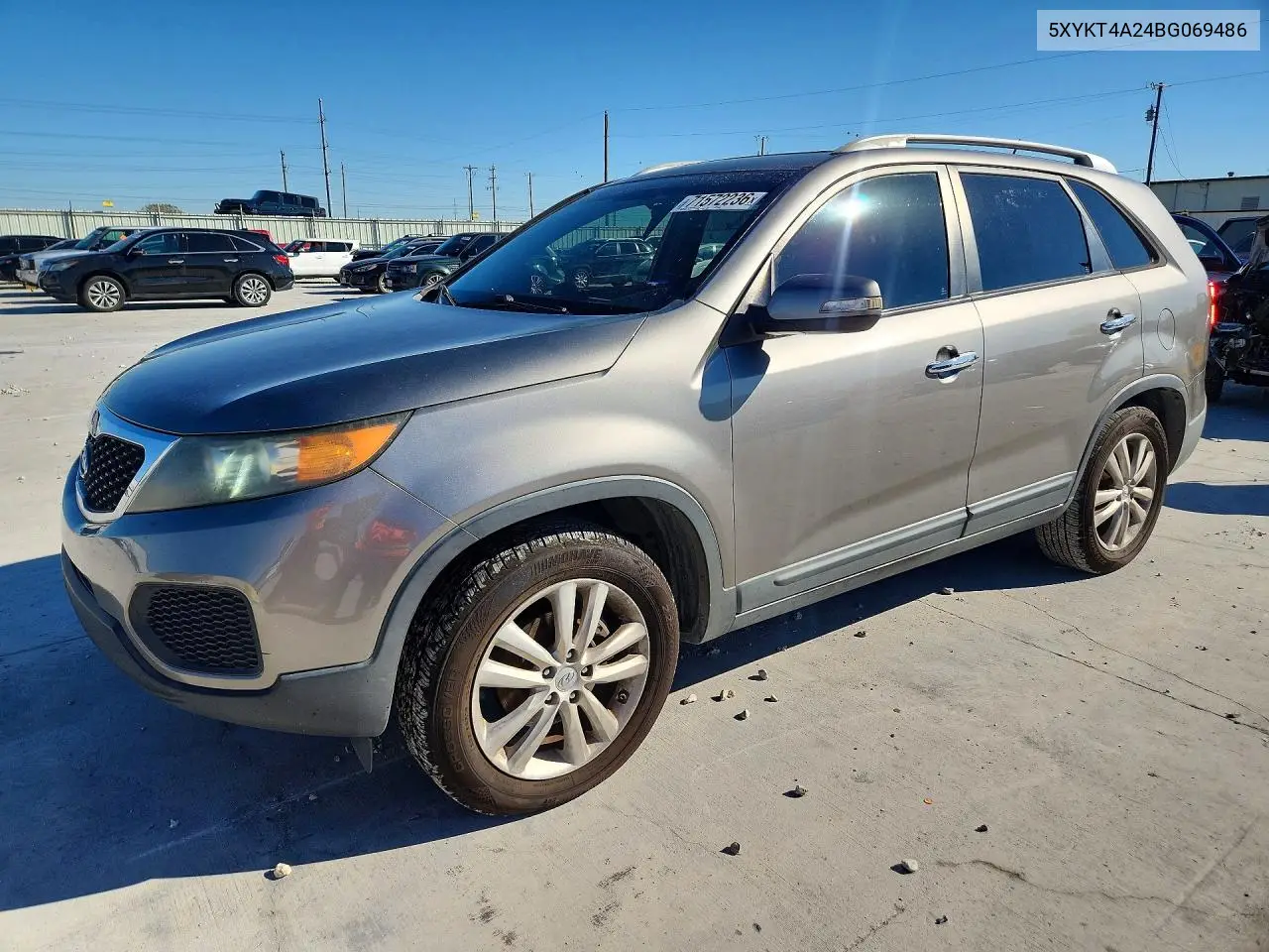 KIA SORENTO 2011, VIN 5XYKT4A24BG069486