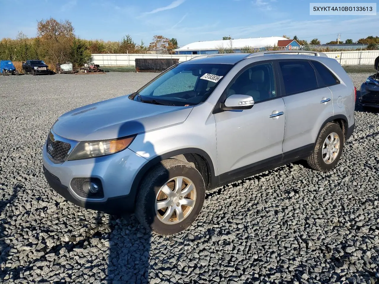 KIA SORENTO 2011, VIN 5XYKT4A10BG133613