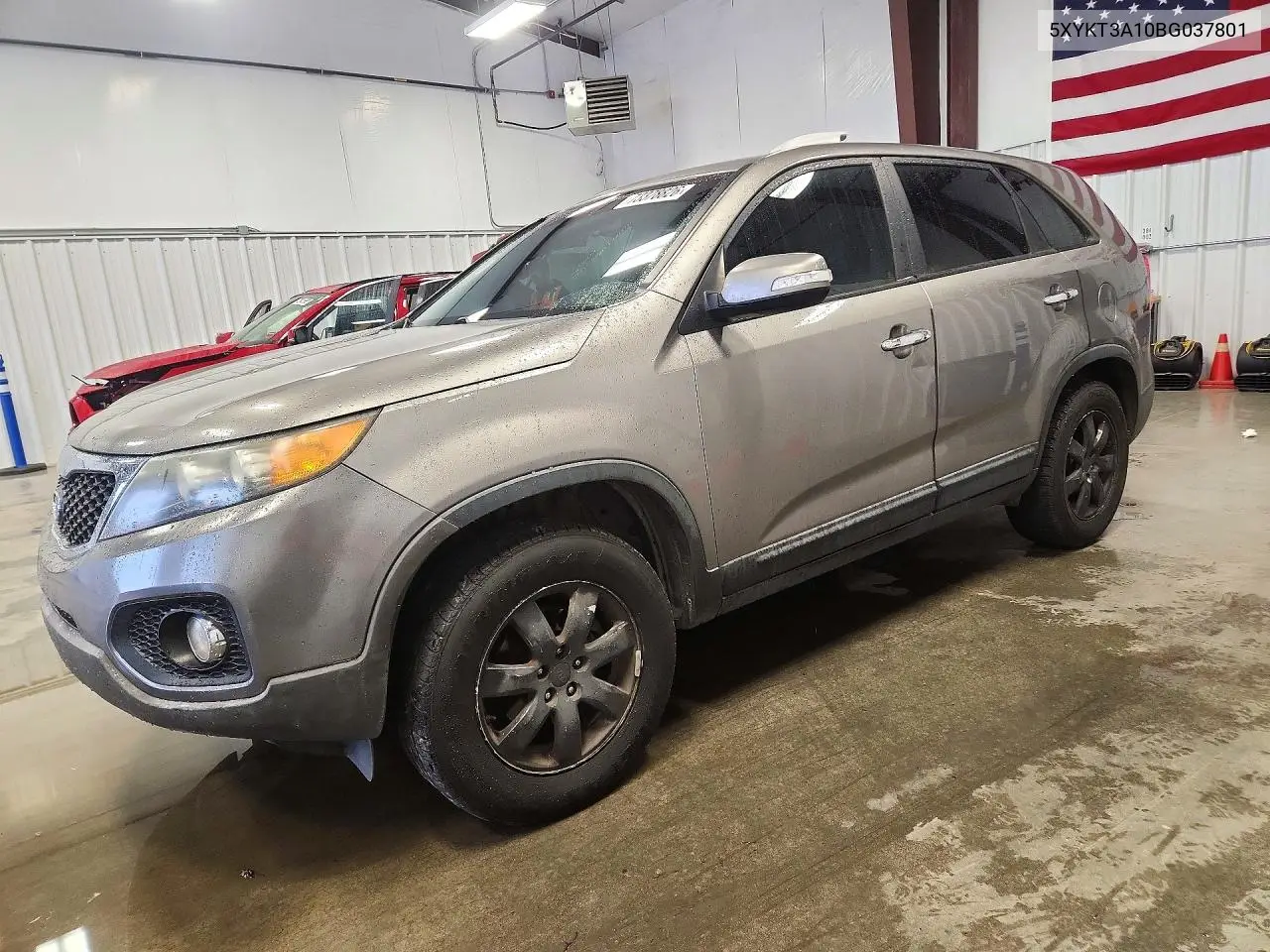 KIA SORENTO 2011, VIN 5XYKT3A10BG037801