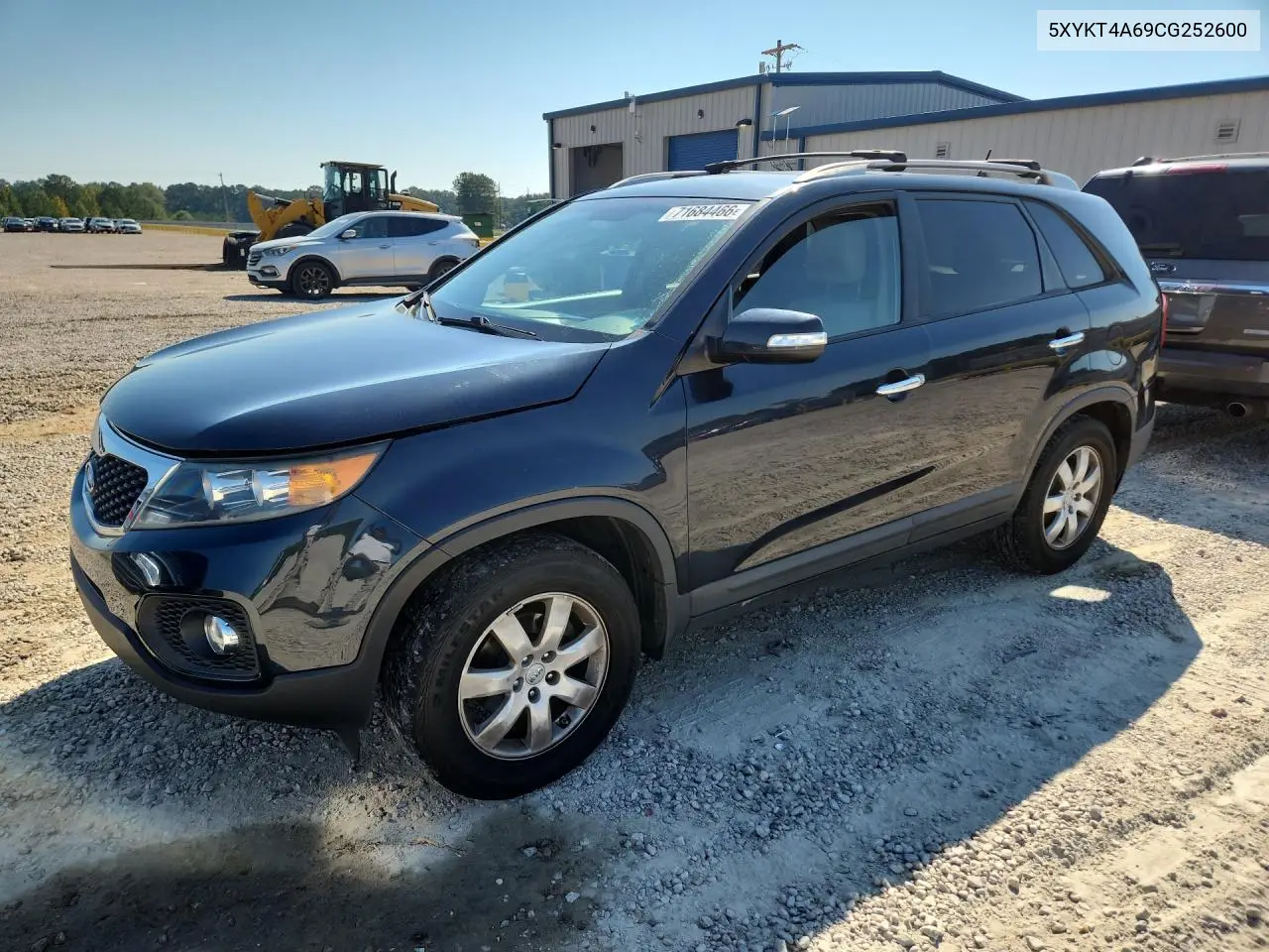 KIA SORENTO 2012, VIN 5XYKT4A69CG252600