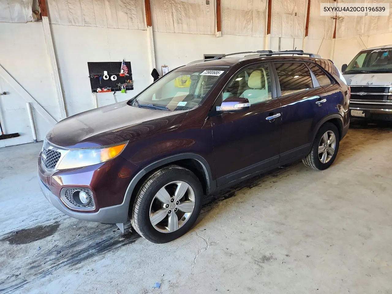 KIA SORENTO 2012, VIN 5XYKU4A20CG196539