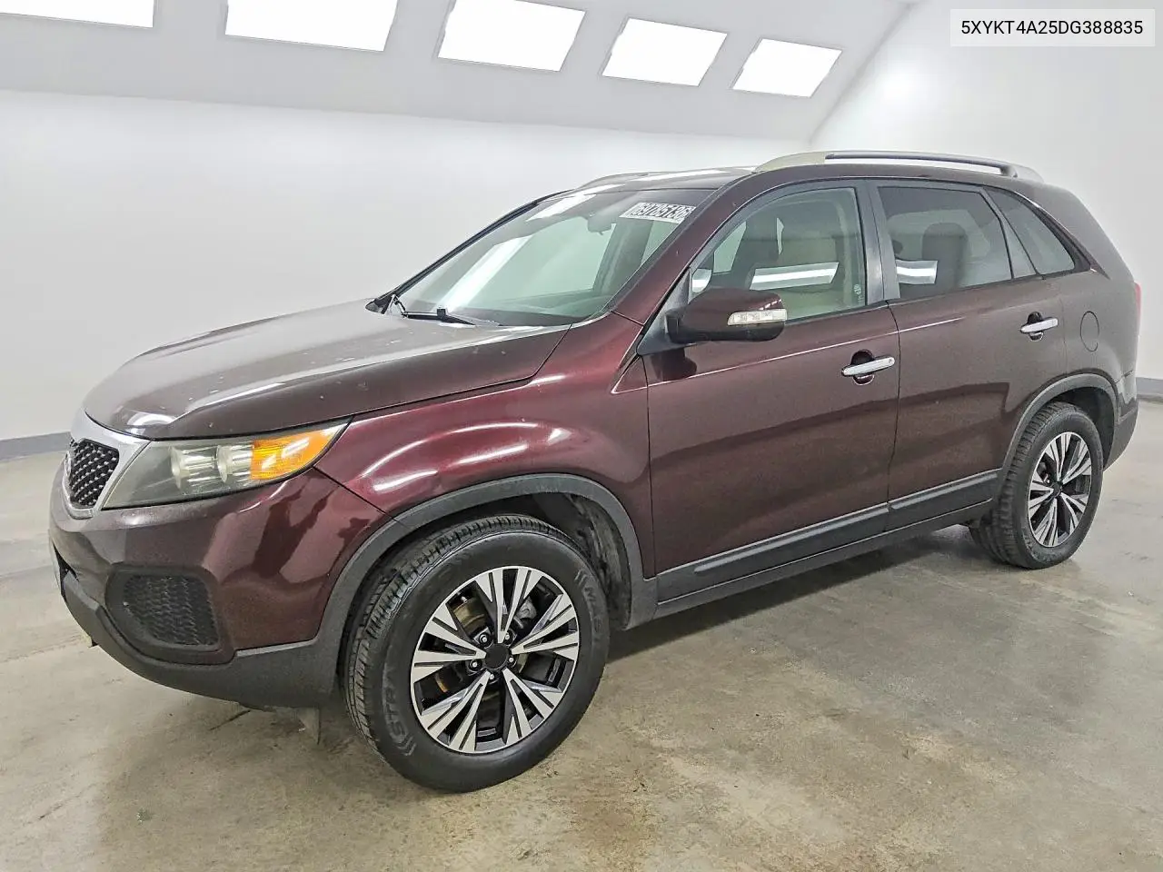 KIA SORENTO 2013, VIN 5XYKT4A25DG388835