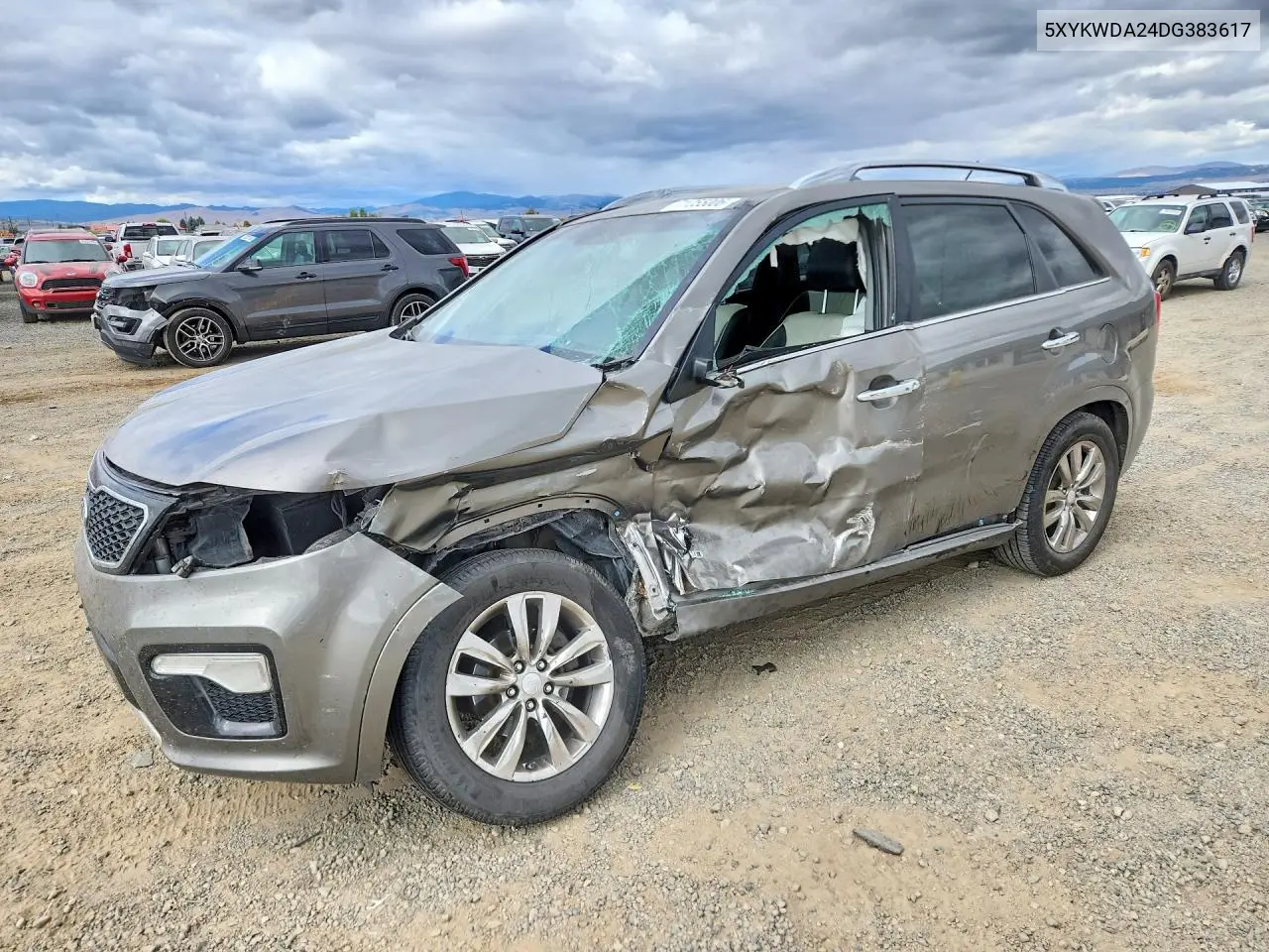 KIA SORENTO 2013, VIN 5XYKWDA24DG383617