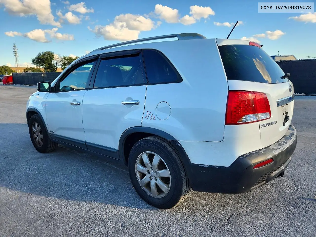 2013 KIA SORENTO VIN 5XYKTDA29DG319078 — фото 2