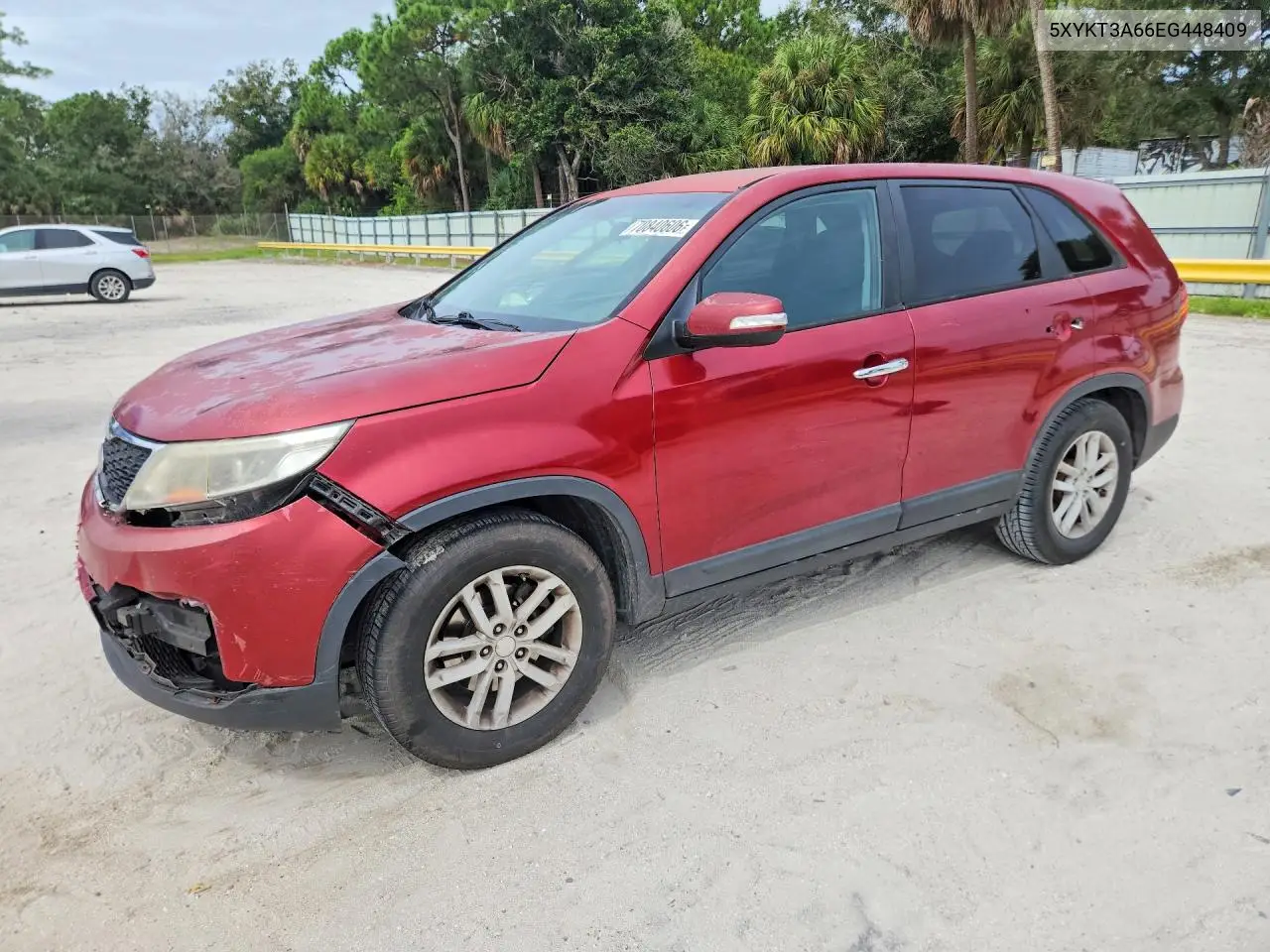 KIA SORENTO 2014, VIN 5XYKT3A66EG448409
