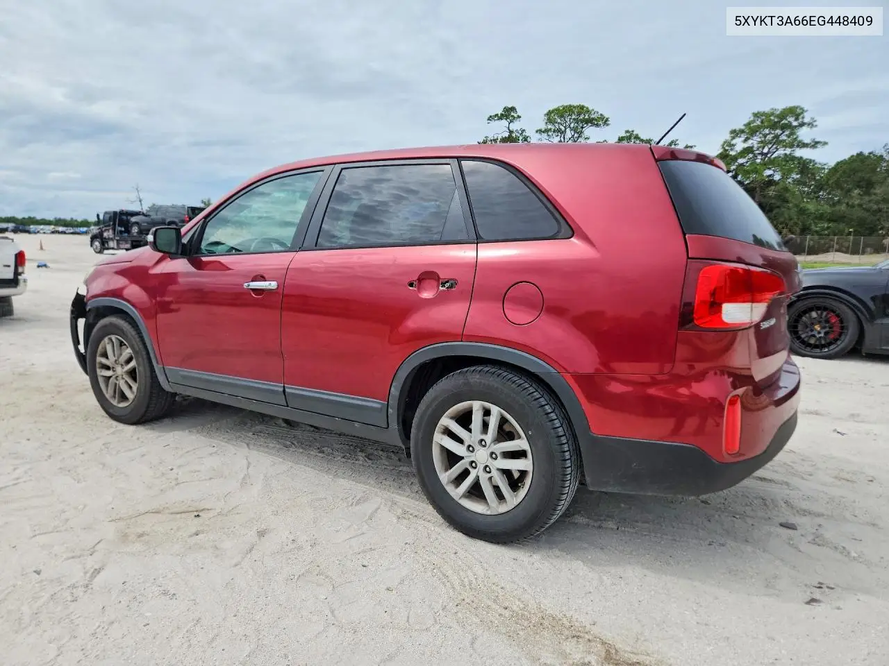 2014 KIA SORENTO VIN 5XYKT3A66EG448409 — фото 2