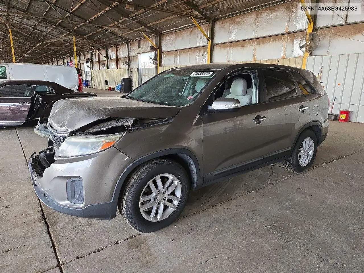 KIA SORENTO 2014, VIN 5XYKT4A63EG425983