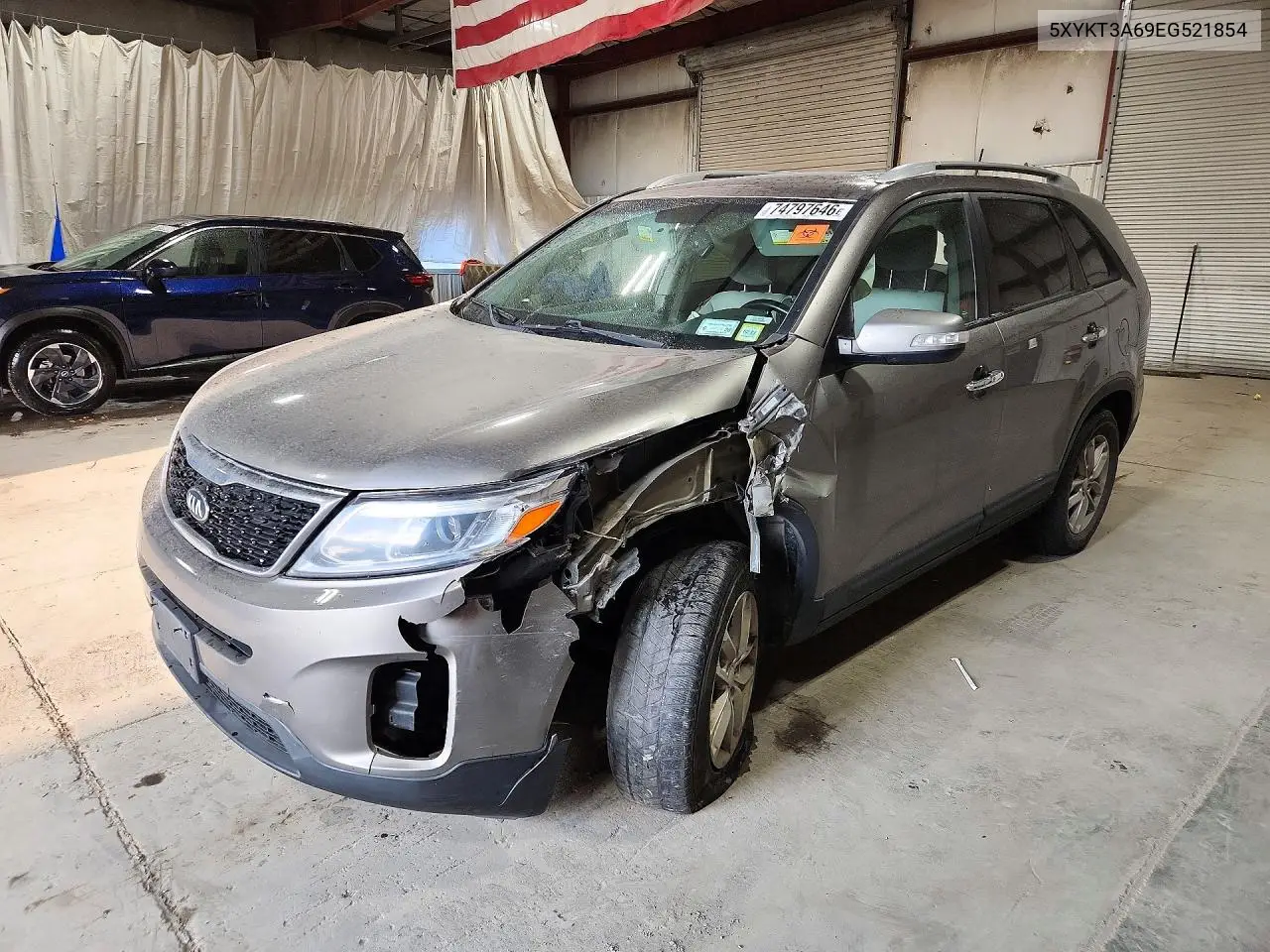 KIA SORENTO 2014, VIN 5XYKT3A69EG521854