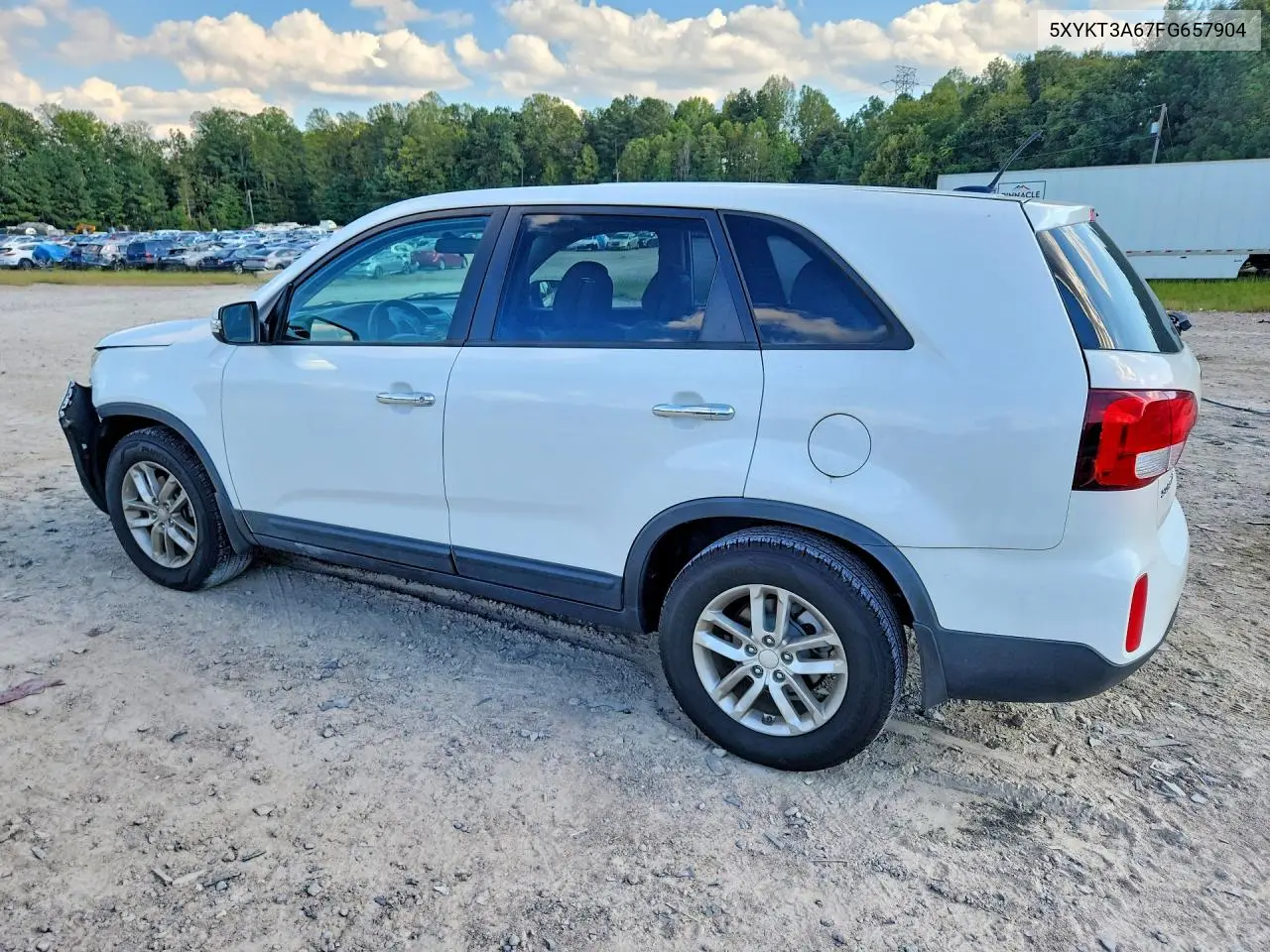 2015 KIA SORENTO VIN 5XYKT3A67FG657904 — фото 2