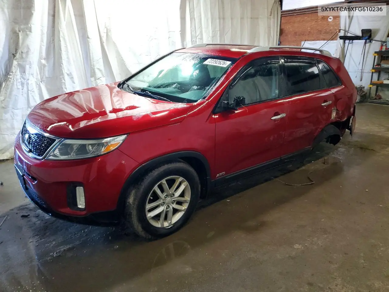 KIA SORENTO 2015, VIN 5XYKTCA6XFG610236