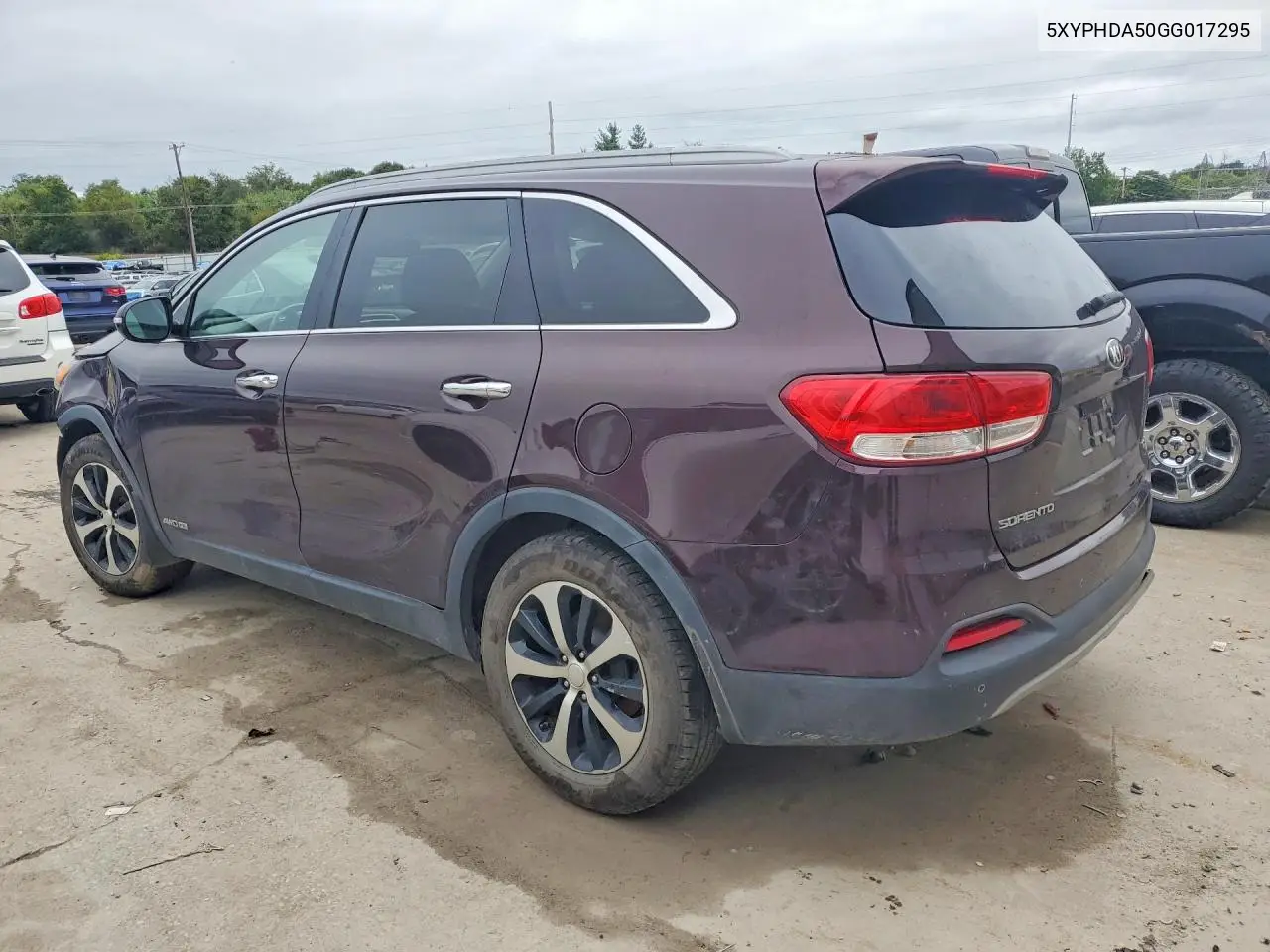 2016 KIA SORENTO VIN 5XYPHDA50GG017295 — фото 2