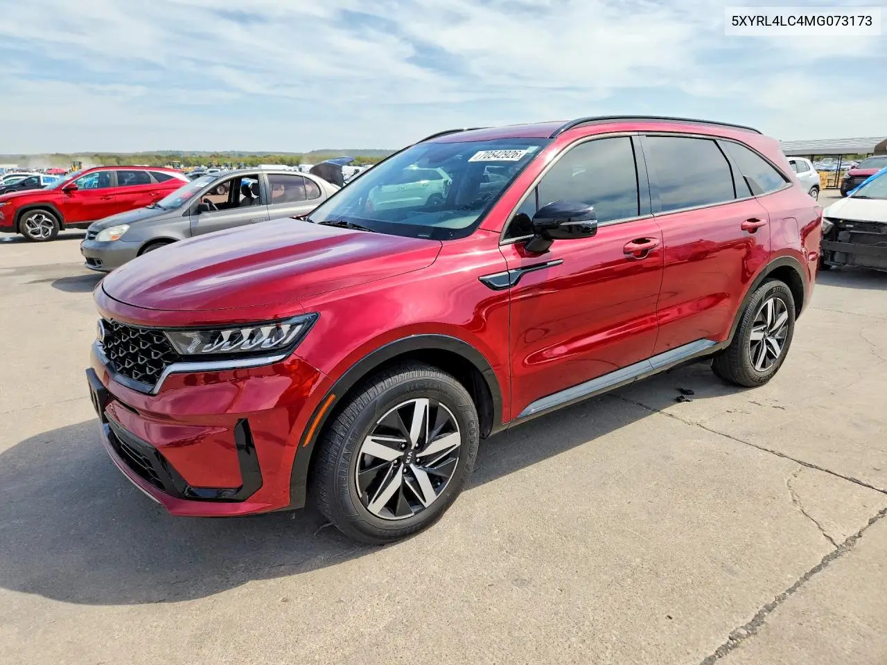 KIA SORENTO 2021, VIN 5XYRL4LC4MG073173