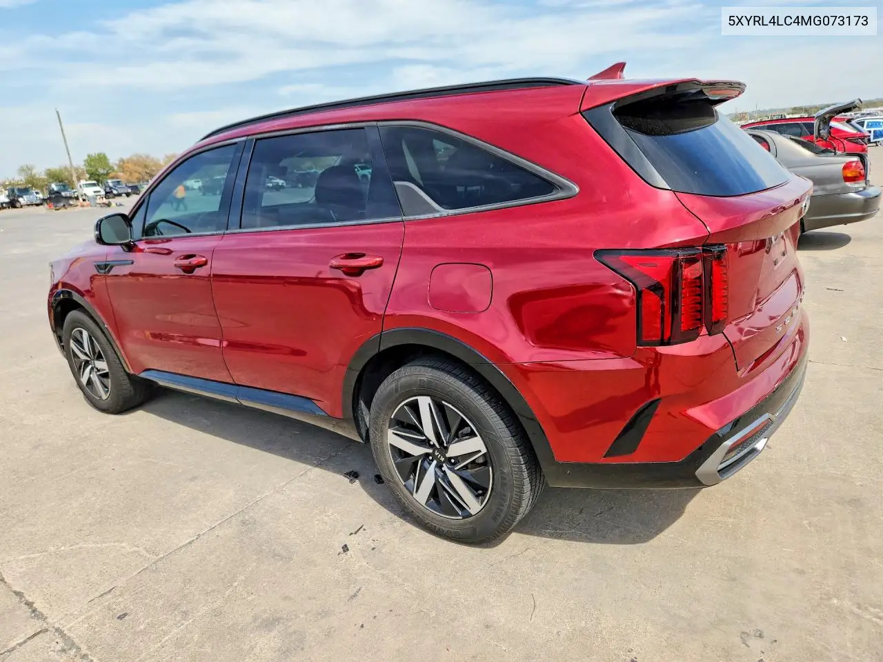 2021 KIA SORENTO VIN 5XYRL4LC4MG073173 — фото 2