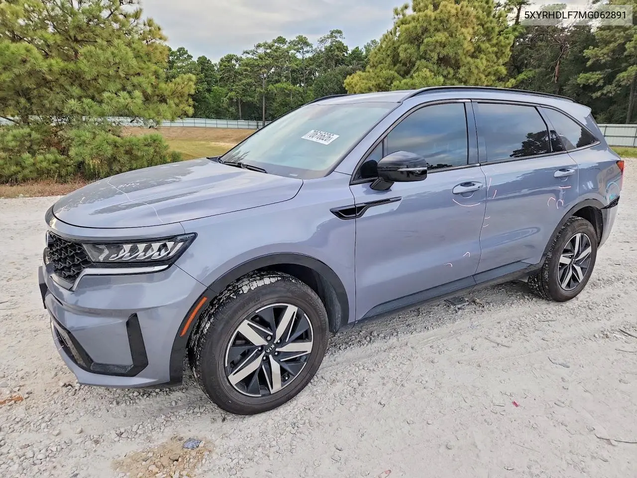 KIA SORENTO 2021, VIN 5XYRHDLF7MG062891