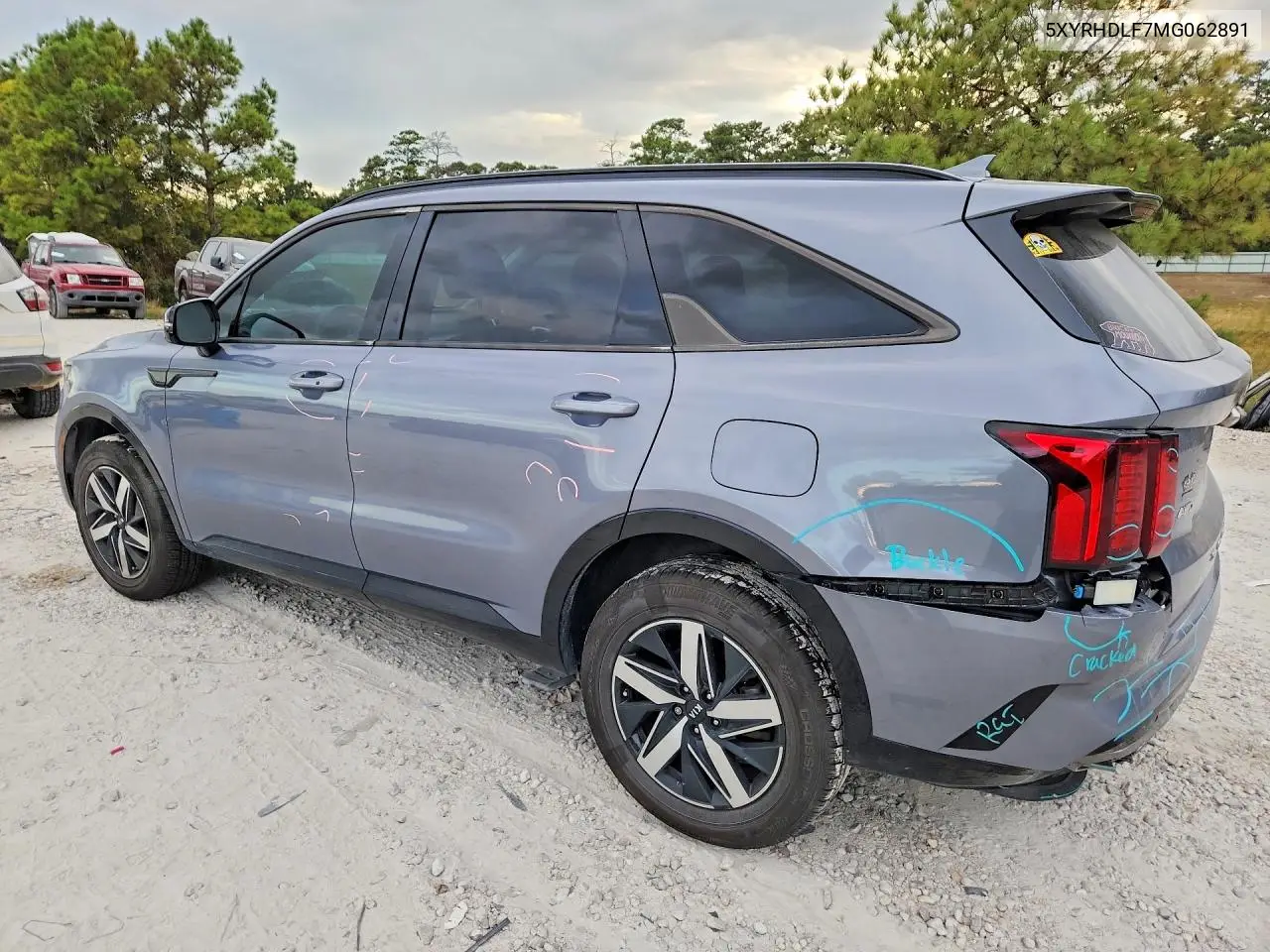 2021 KIA SORENTO VIN 5XYRHDLF7MG062891 — фото 2