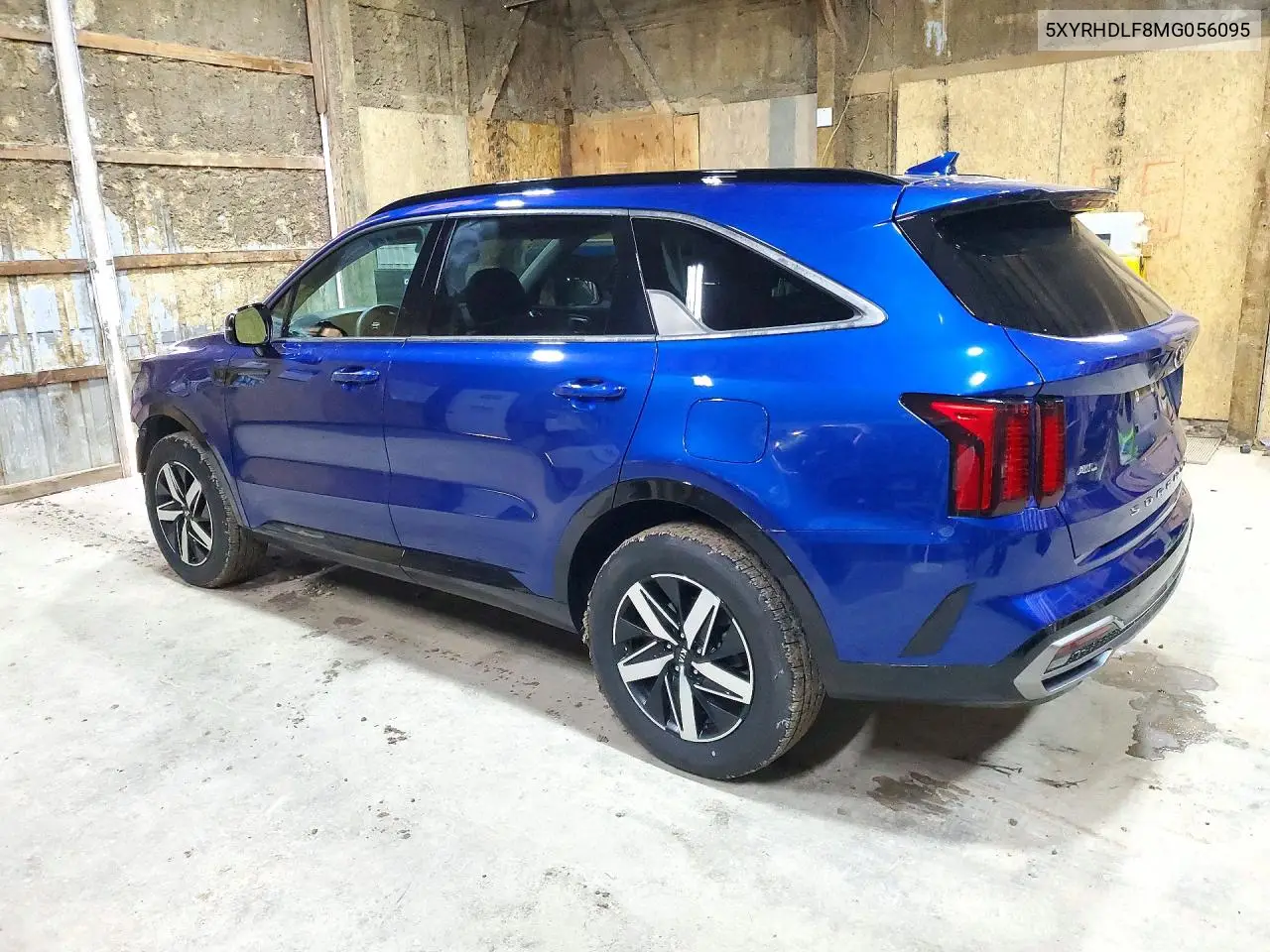 2021 KIA SORENTO VIN 5XYRHDLF8MG056095 — фото 2