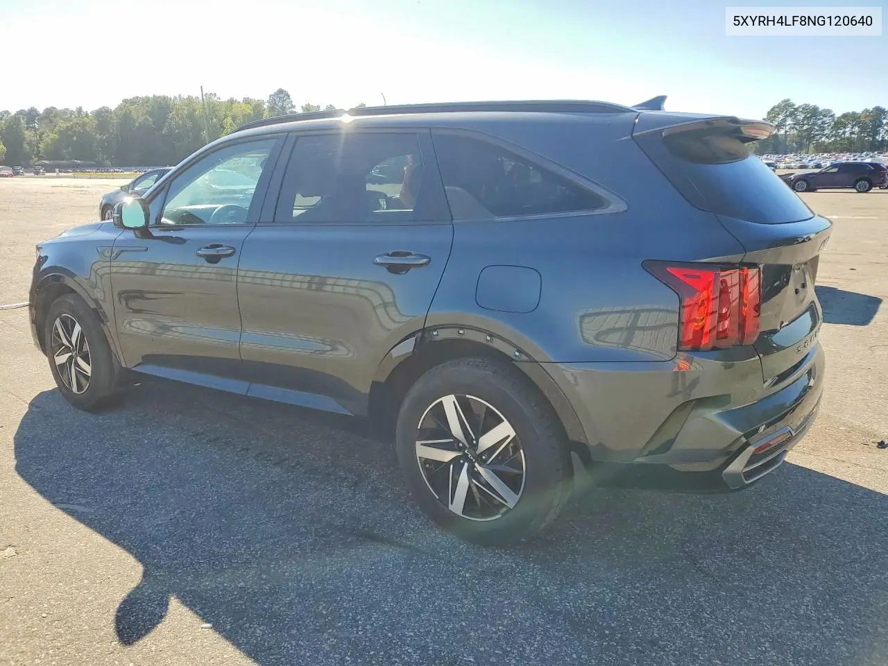 2022 KIA SORENTO VIN 5XYRH4LF8NG120640 — фото 2