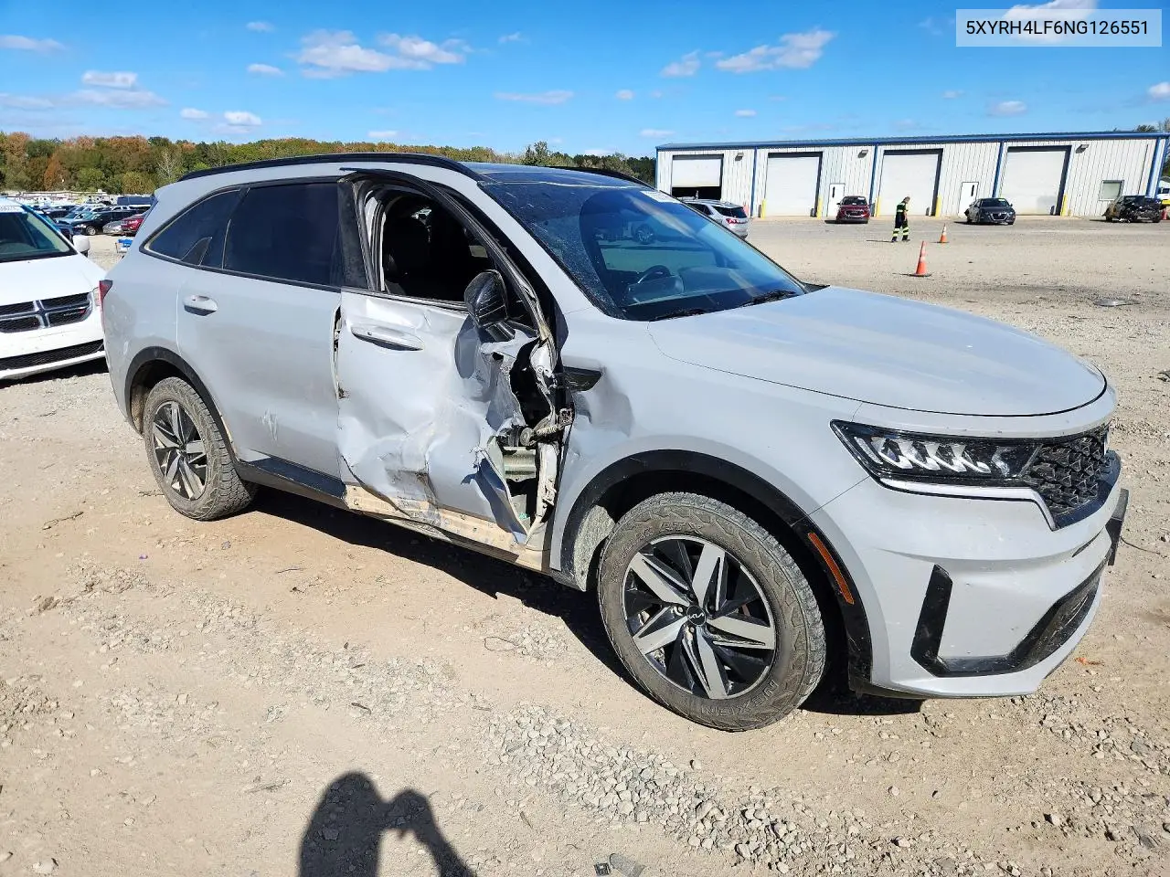 2022 KIA SORENTO VIN 5XYRH4LF6NG126551 — фото 4
