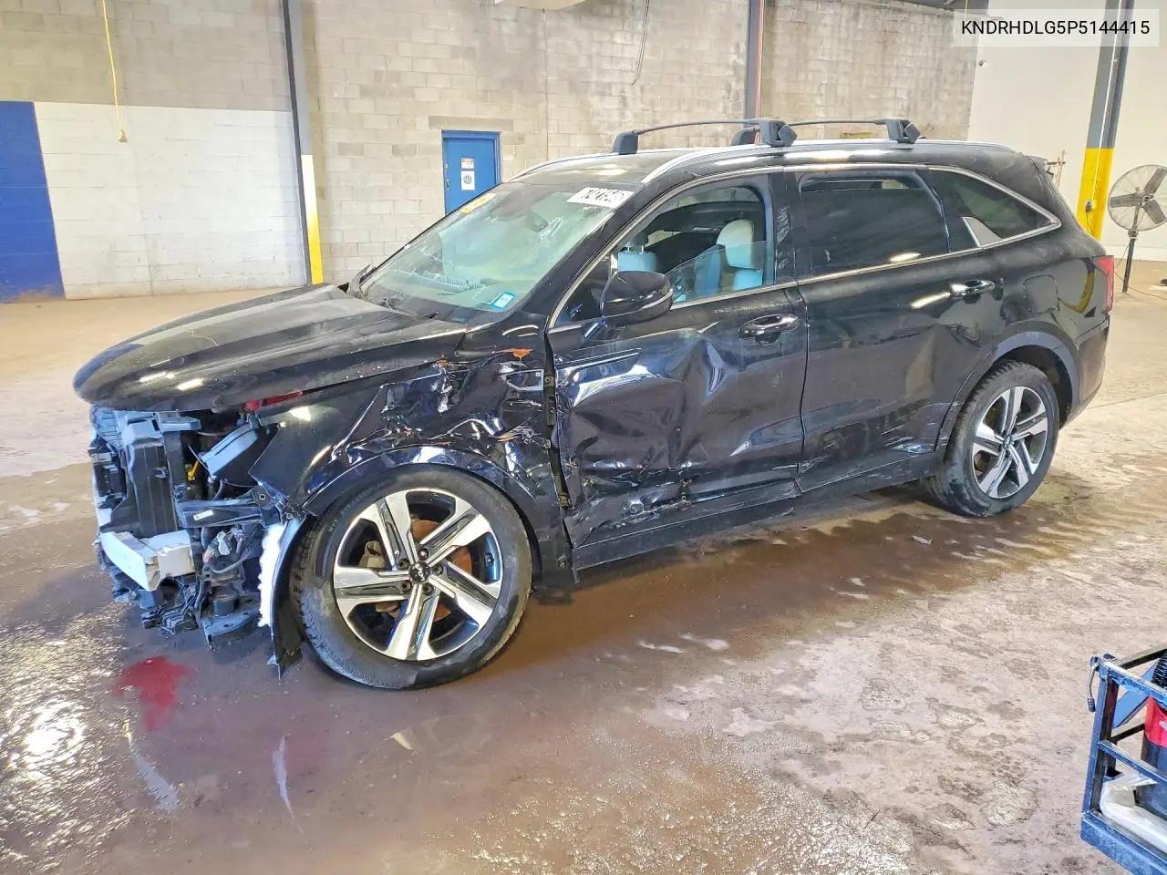 KIA SORENTO 2023, VIN KNDRHDLG5P5144415